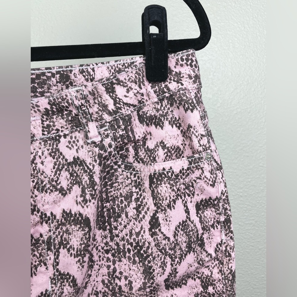 BDG Urban Outfitters Women's 30 Twig High-Rise Pink Brown Snakeskin Snake Crop - Picture 8 of 16